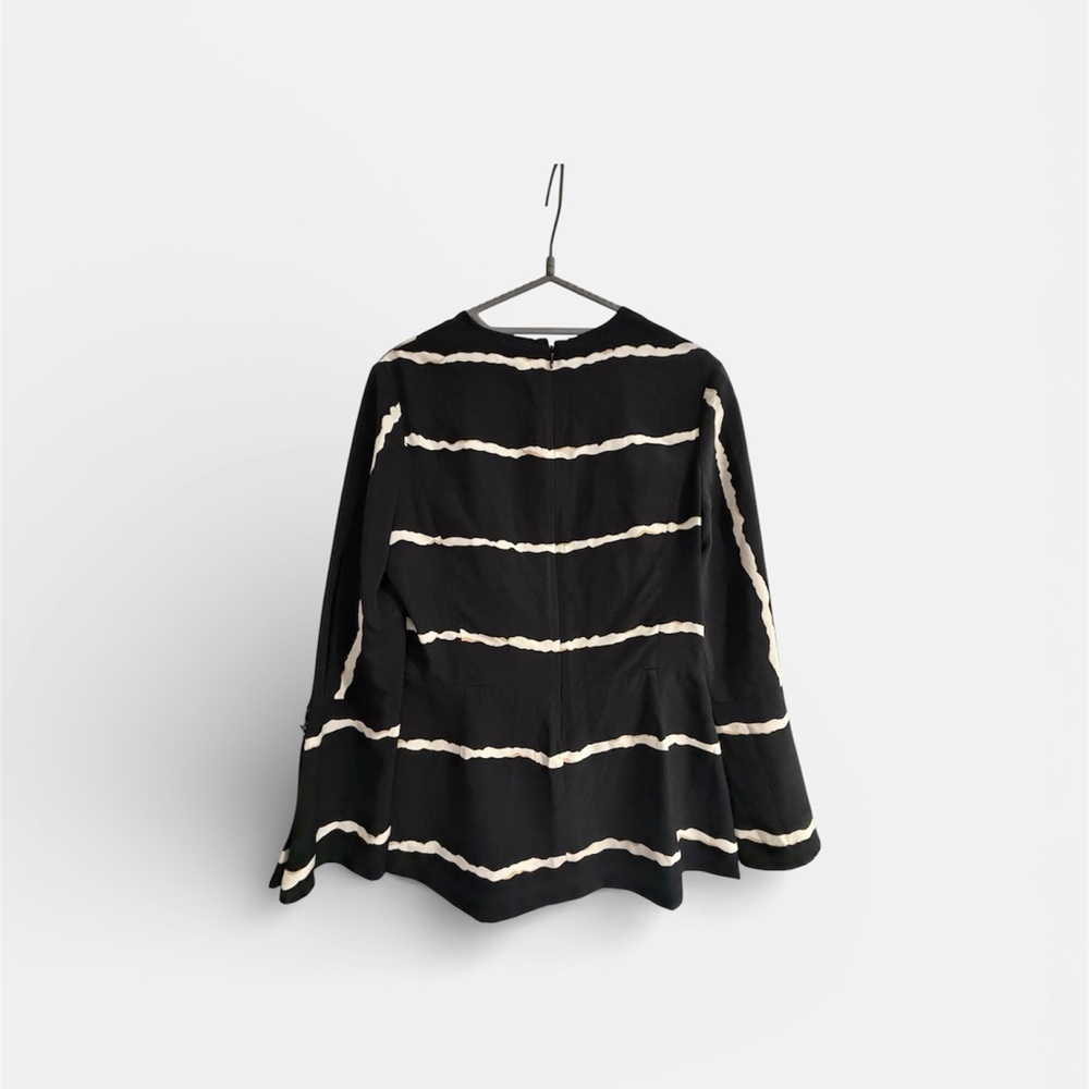 Silk 10 Crosby Derek Lam Black and White Striped Blouse - Picture 4 of 4